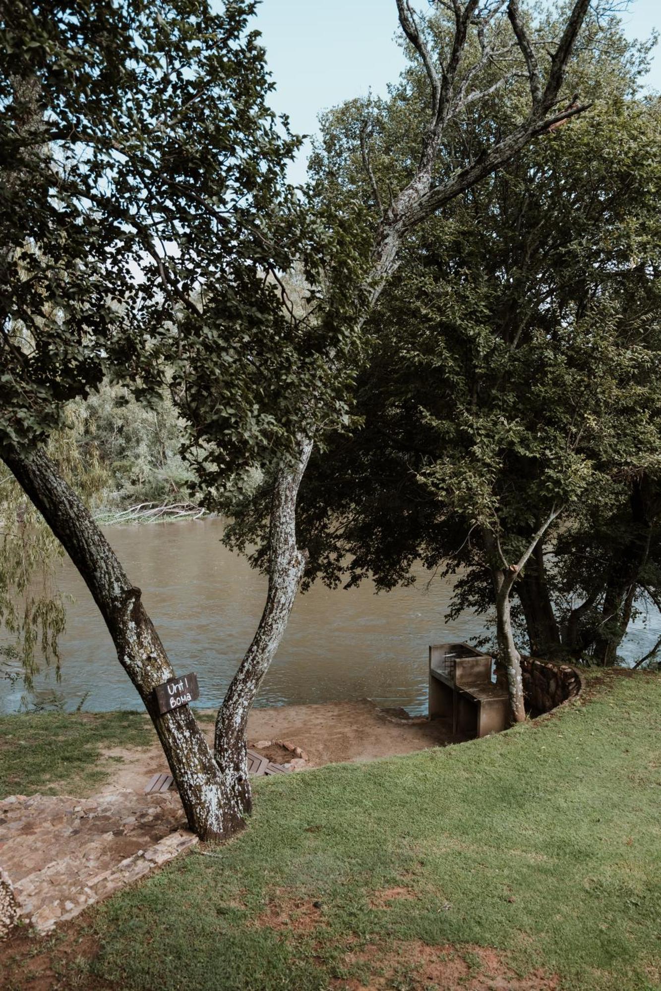 Breathe River Retreat Parys Buitenkant foto