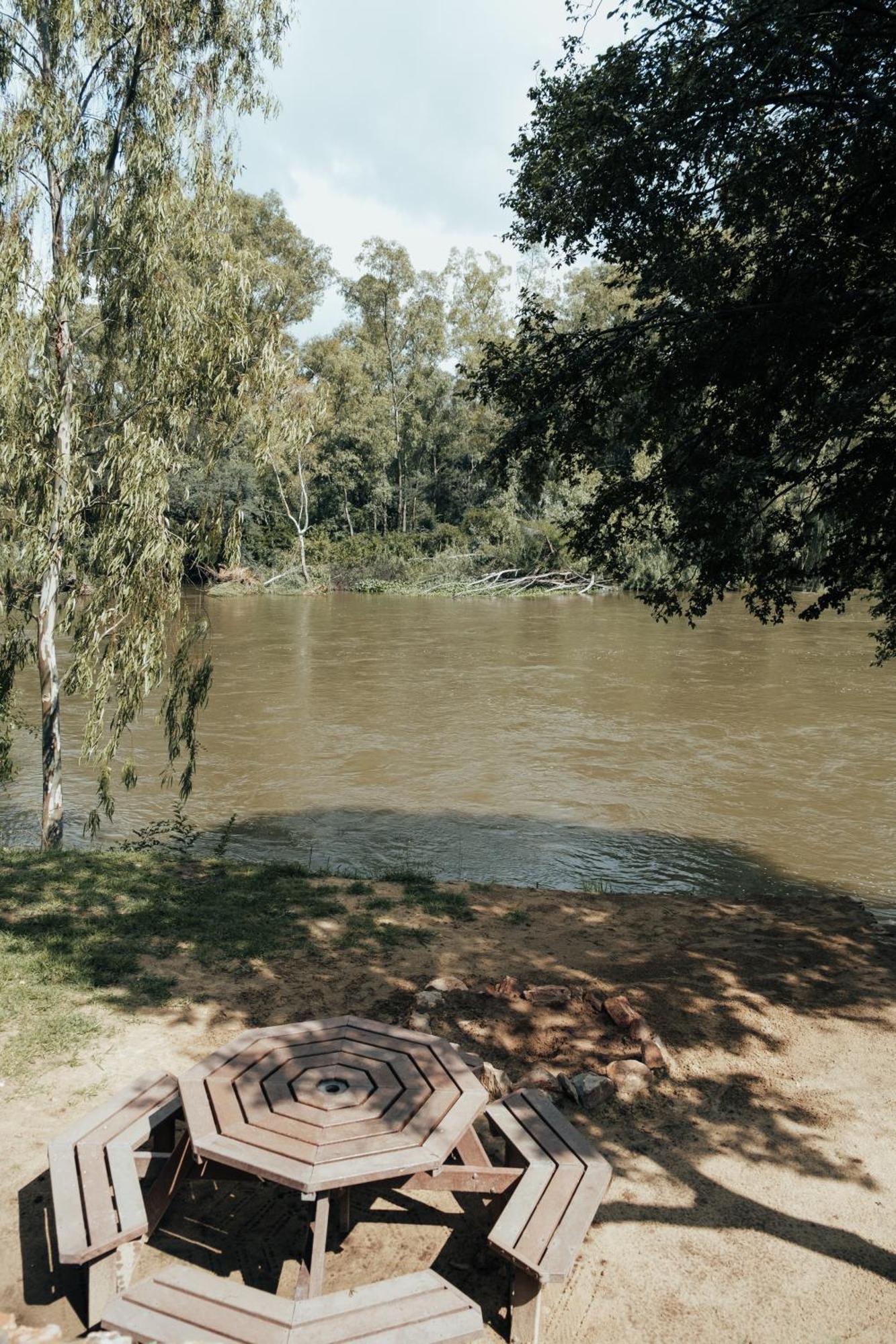 Breathe River Retreat Parys Buitenkant foto